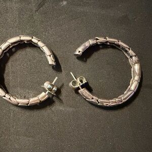 John Hardy Kali Pebble Hoop Earrings Sterling Silver 925 Designer Hoops 1.5”